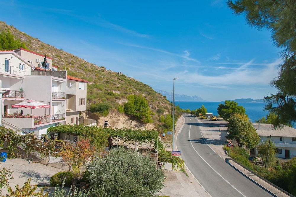 Franka - Beautiful sea View & Parking - A4 view 4
