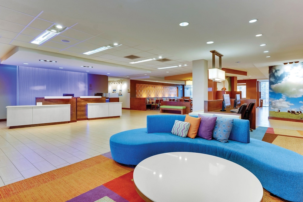 Dunn Vacations - Fairfield Inn Suites Dunn I-95 - Property Image 27