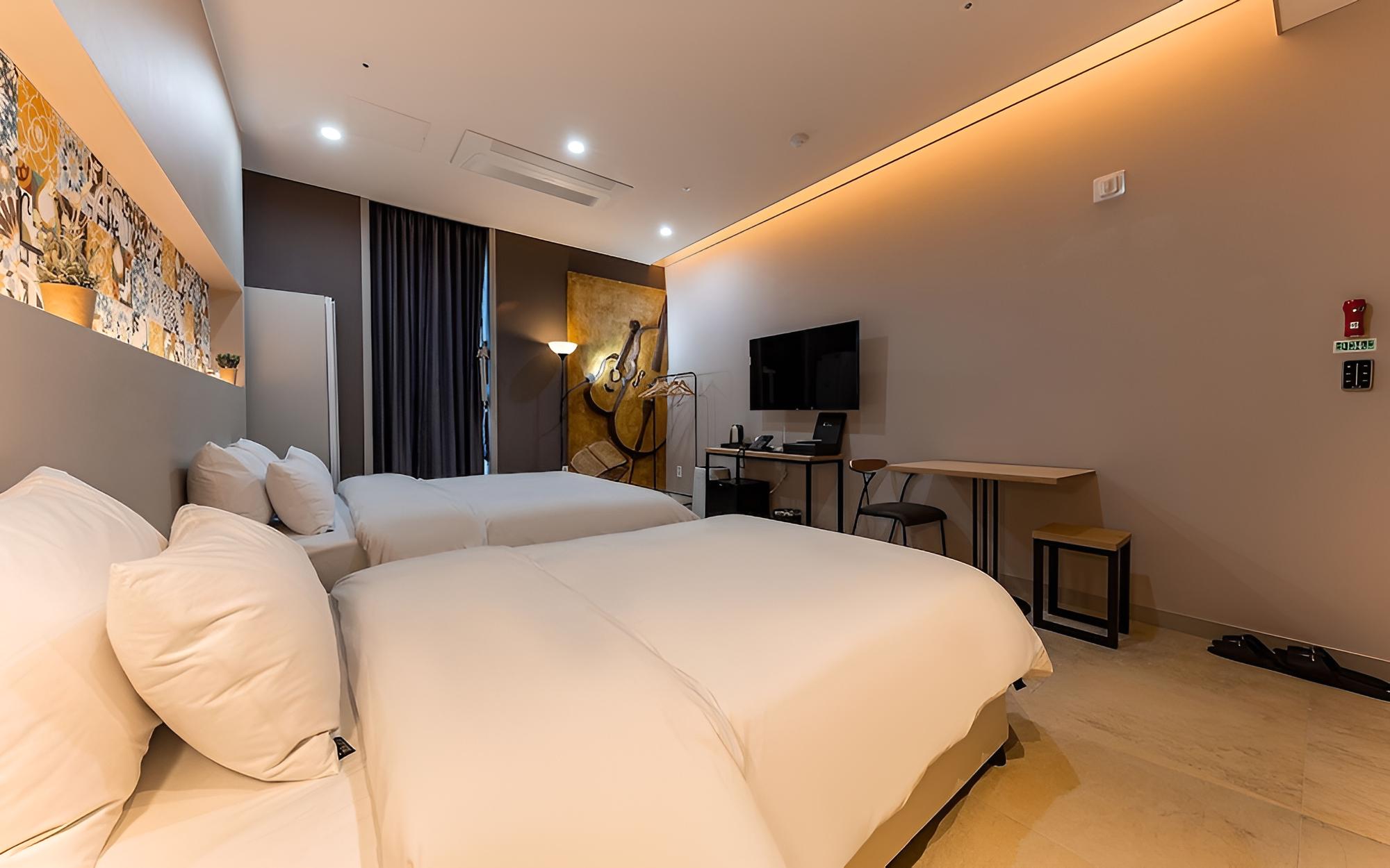 Chungju Hotel Road view 2