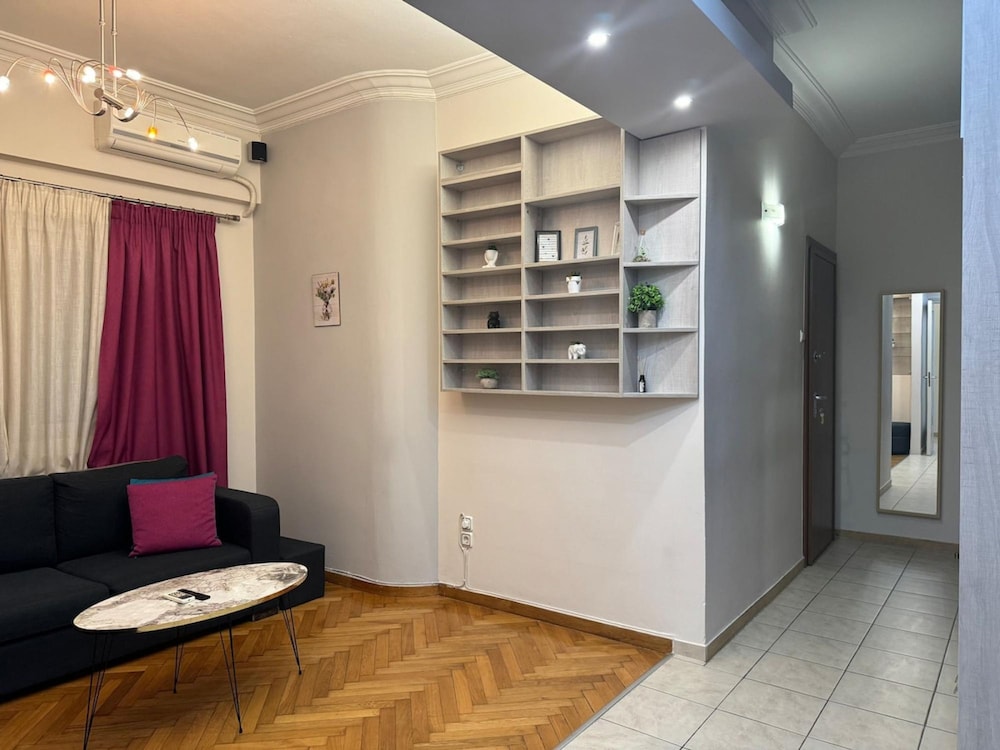 Central Apartment - At086 photo 3