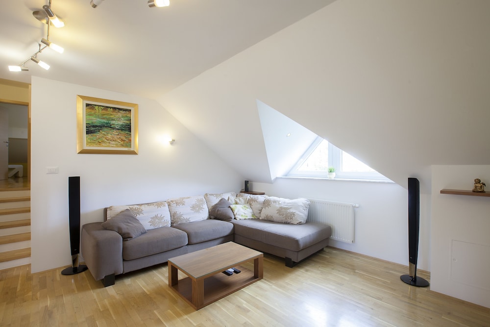 Apartment Karolina view 4