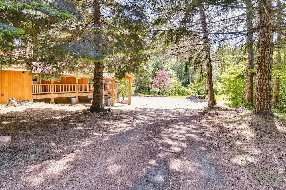 Beechwood Lakehouse