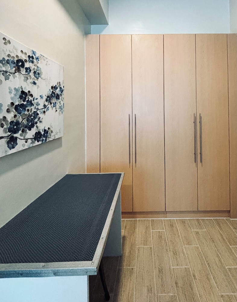 Modern Minimalist Paradise