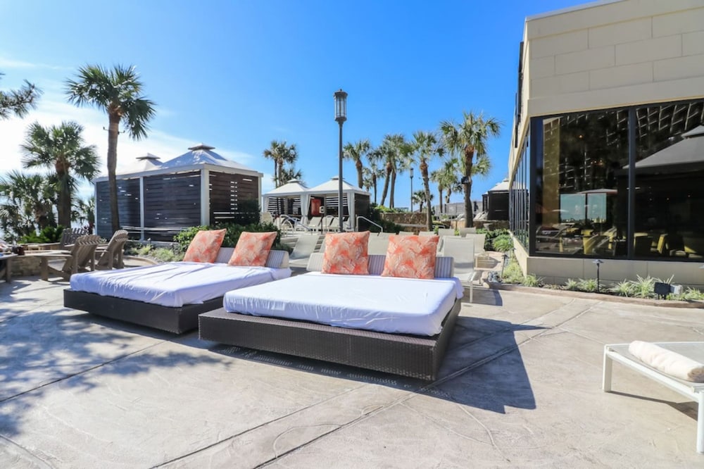 Gorgeous San Luis Condo Amazing Pool Amenities