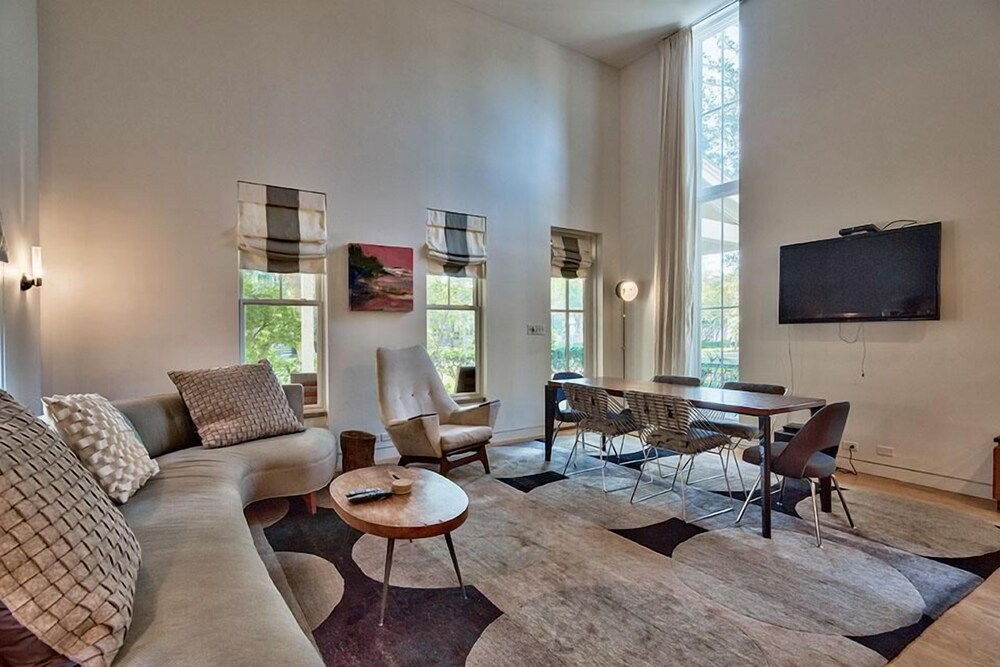 The White House of Watercolor 4 Bedroom Holiday Home by Five Star Properties