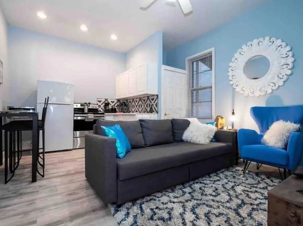 Jungle House Boutique Lofts – Downtown Columbus & Short North