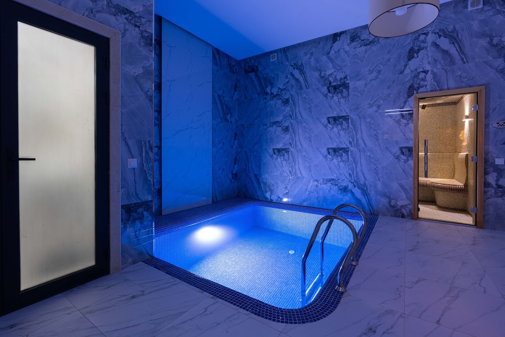 AQUA HOTEL view 5