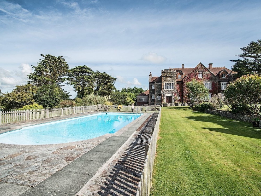 Alston Hall