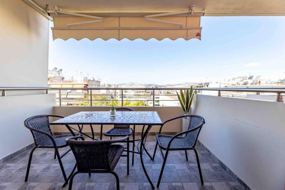 Petralona Amazing 2 bd Flat