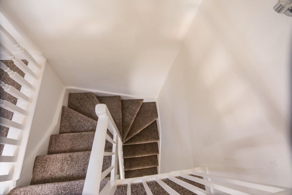 2-bed Apartment, Sleeps 6, 8-min Walk to Centre