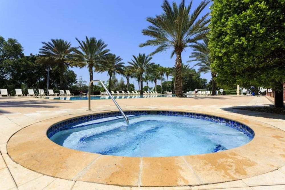 Luxury 3 Bedroom Condo on Reunion Resort, Orlando Condo 3501 - Image 3
