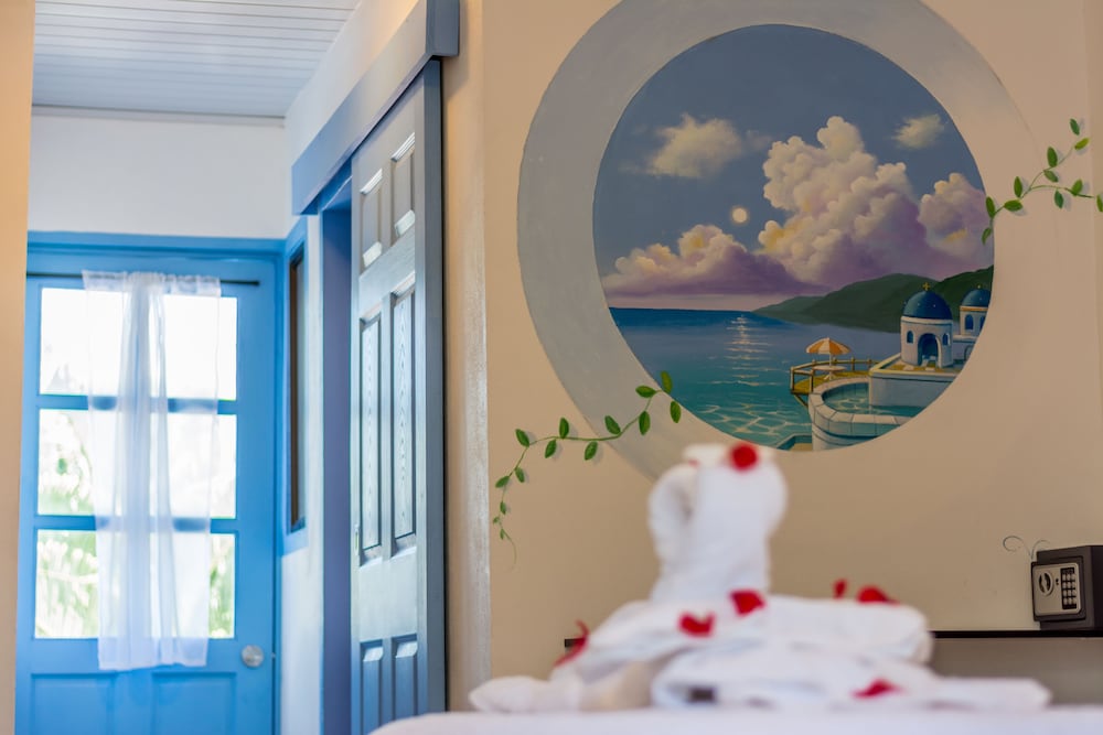 Club Ibiza - Party Hotel & Beach Club