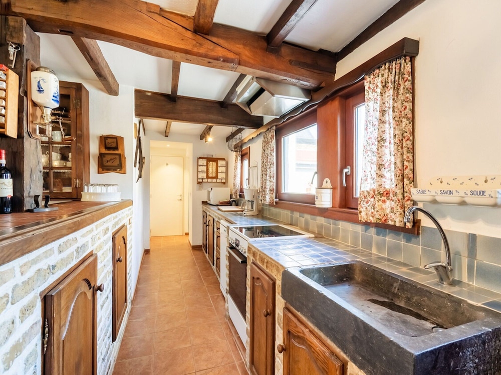 Farmhouse in Beveren Near Beach & Garden view 4