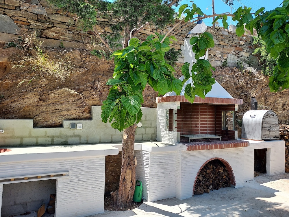 Kypri Apartments