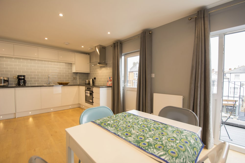 Two Bedroom Flat-Heart of London