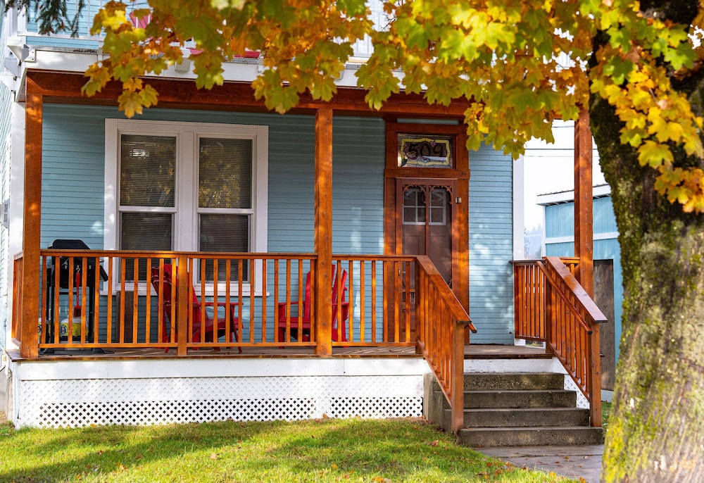 509 Mackenzie by Revelstoke Vacations