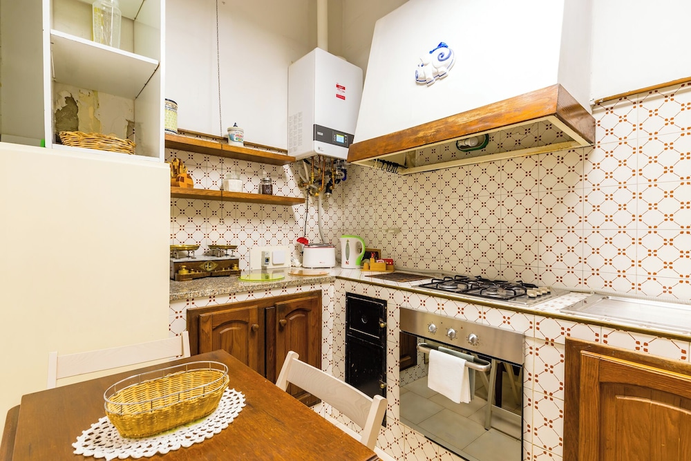 Villa Paola - Hidden Panoramic Garden and Terraces by Napoliapartments