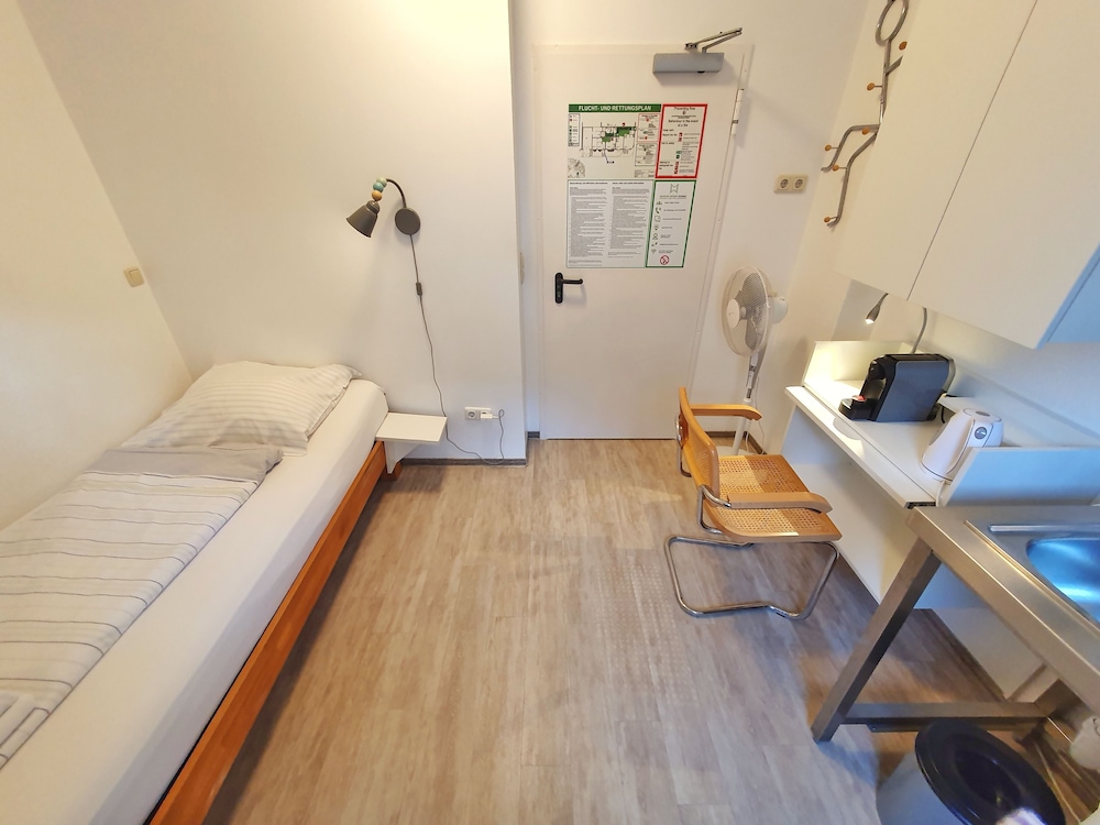 Aparthotel B & L