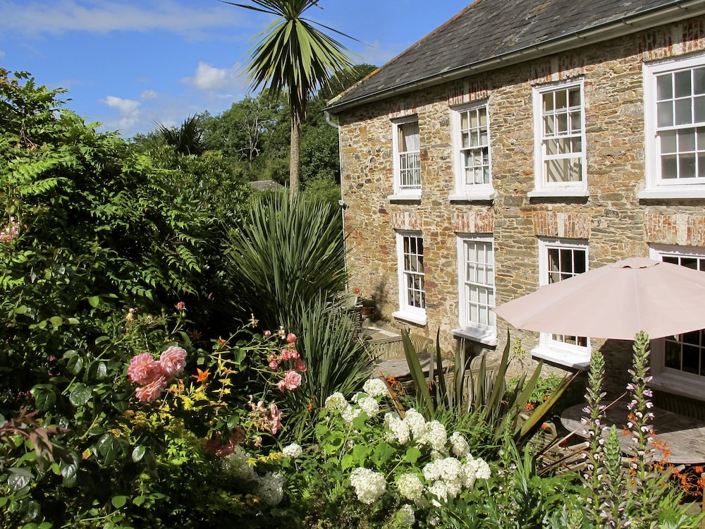 Manor Farmhouse