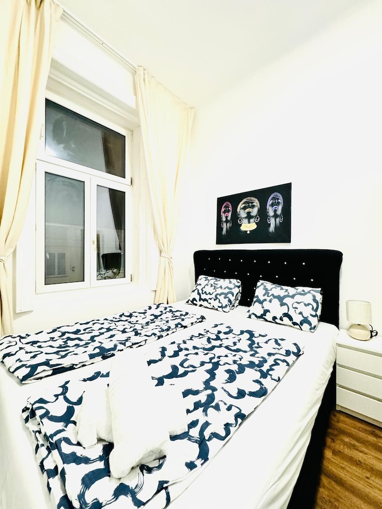 Affordable 5BR Apartment Atzgersdorf