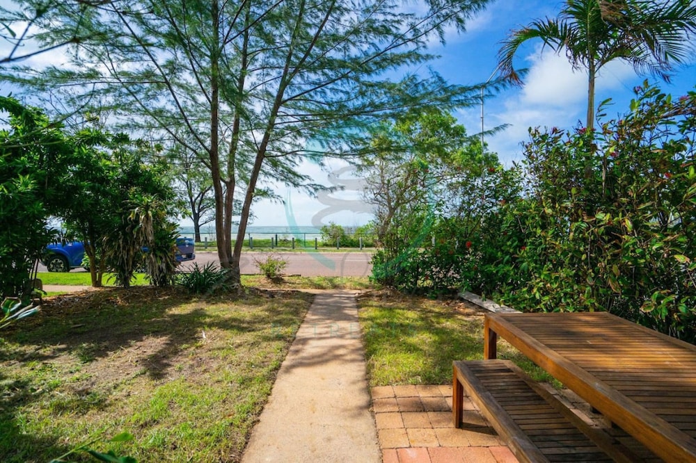 Nightcliff Foreshore Seaview Outdoor Dining