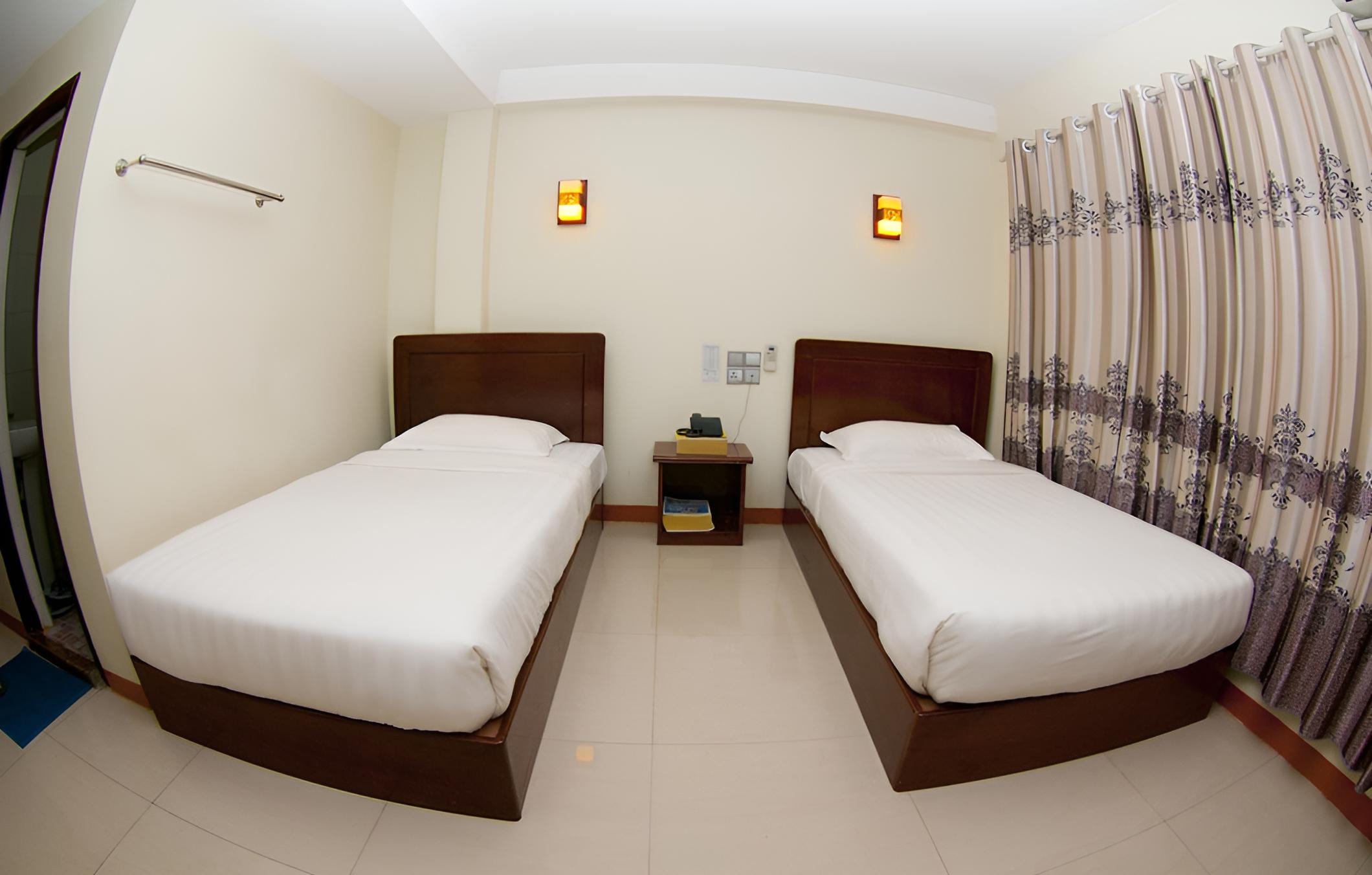 City Grand Hotel
