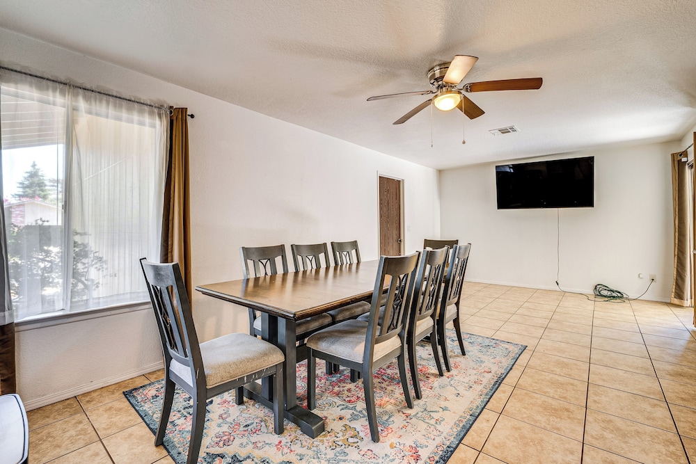 Updated Home in Suburbs - 10 Mi to Dtwn Stockton!
