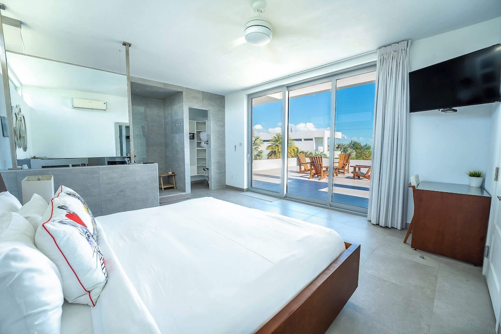 Seaside Family Vacation Villa, Hotel Amenities v2