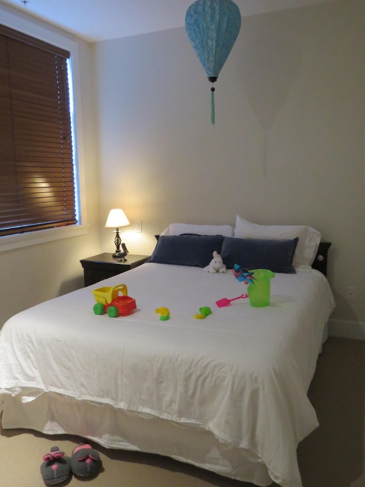 Parksville Vacations - Tanglewood Beach Homes - Property Image 2