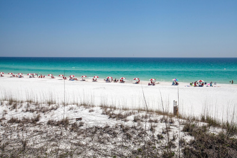 Woodland Shores Beach Resort by Panhandle Getaways