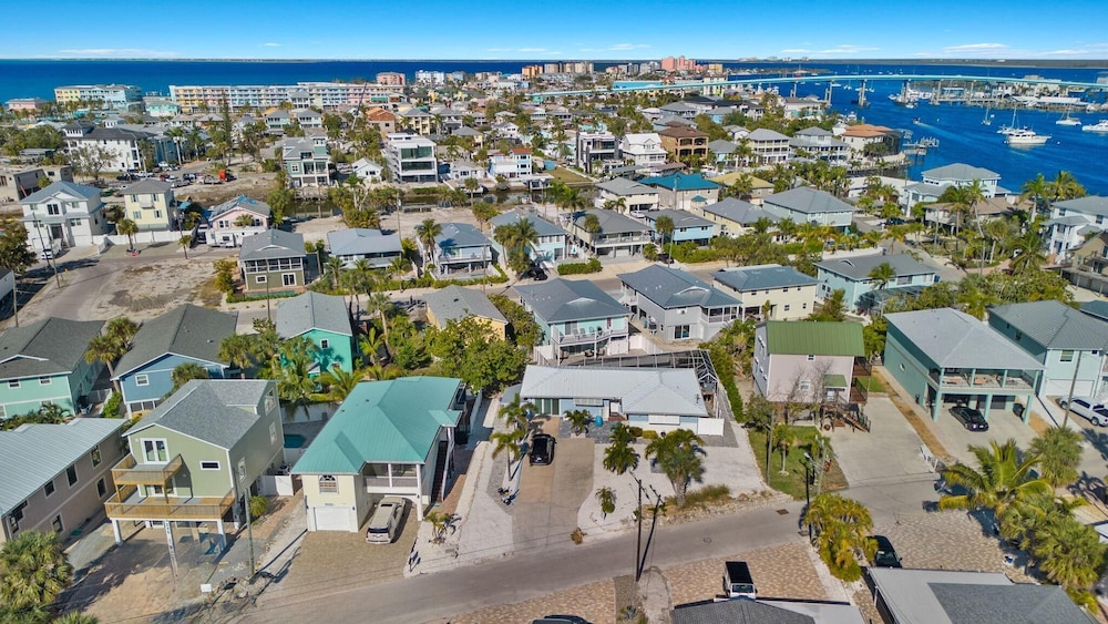 Miramar Palms
