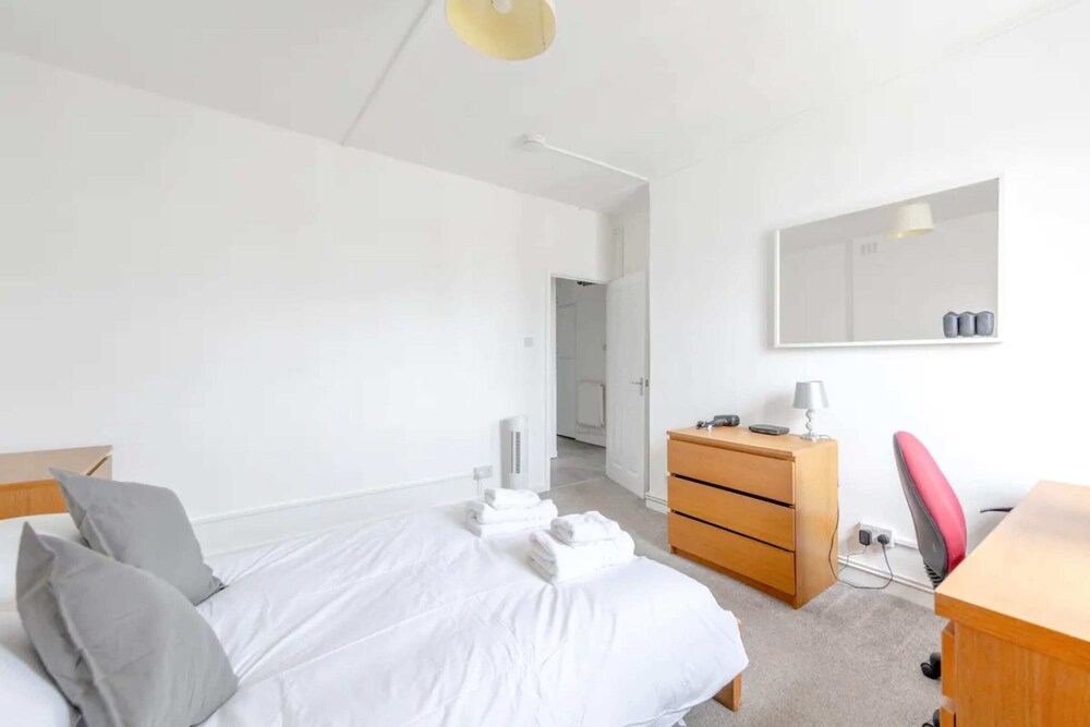 3BD Flat in the Heart of Camden Town