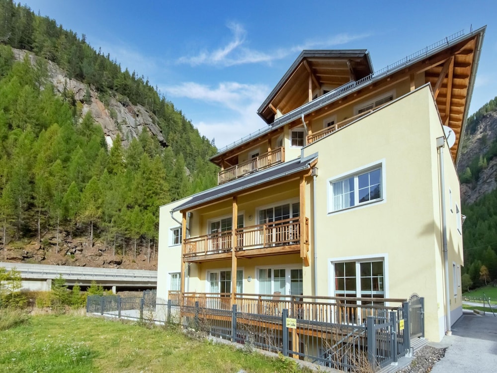 Apartment Zwieselstein Near Ski Slopes