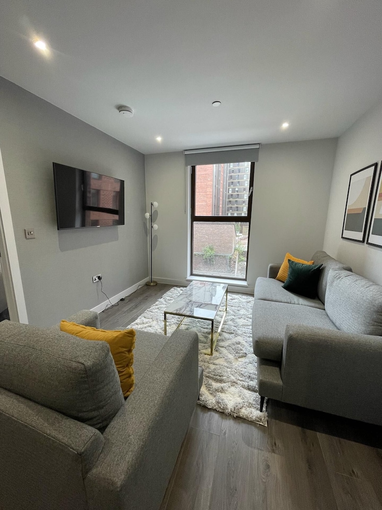 5 Star Brand New Liverpool City Centre Apartment — Liverpool
