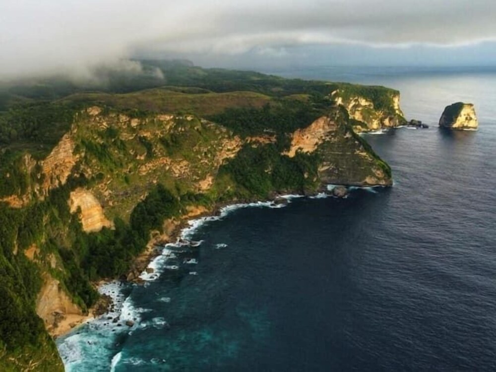 Guyangan Waterfall Nusa Penida