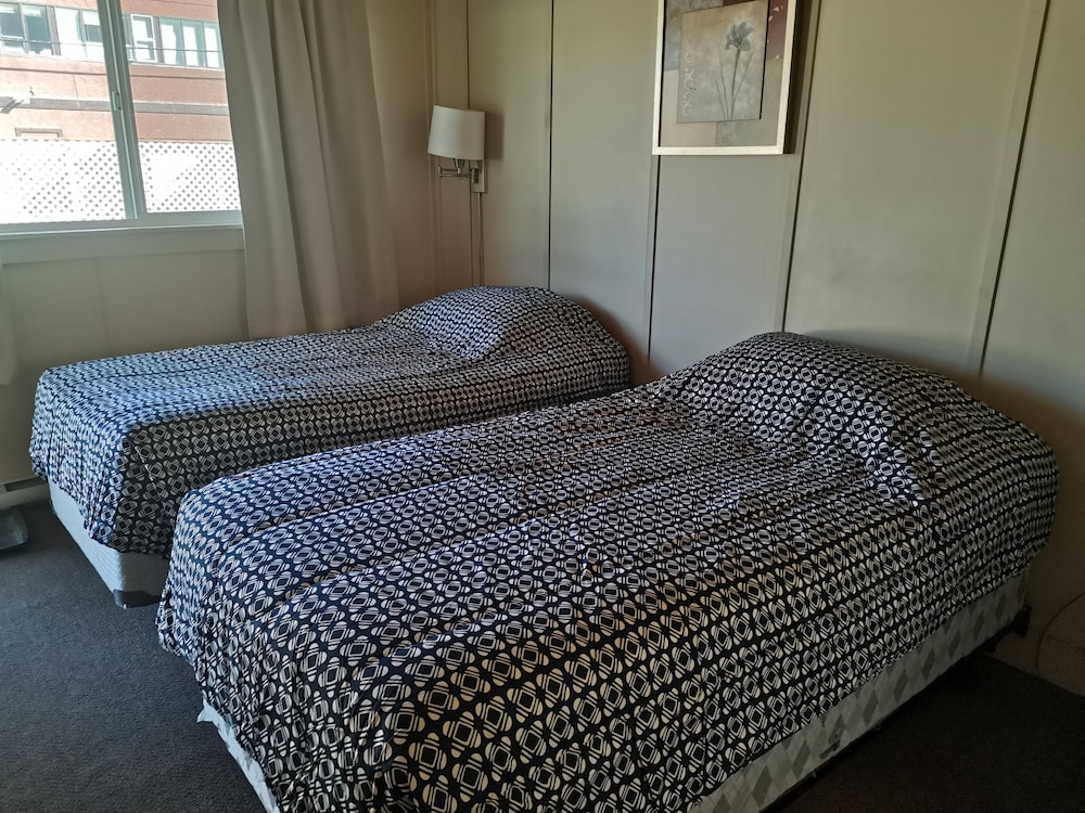 Cedars Motel