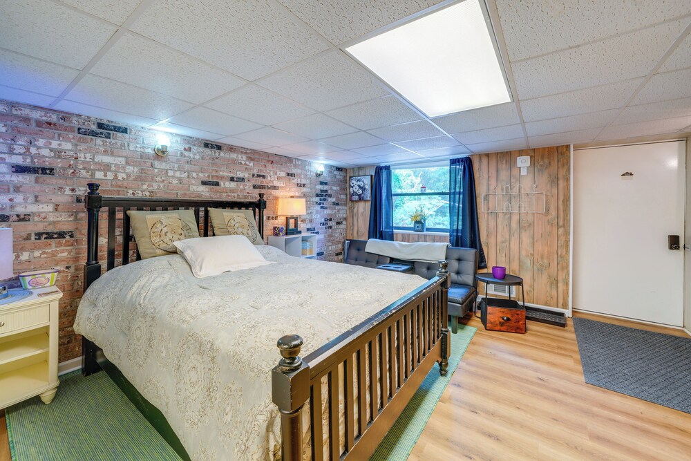 7 Mi to Beckley: Townhome Near Hiking & Fishing