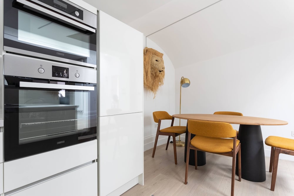 Winchester Street III by Onefinestay