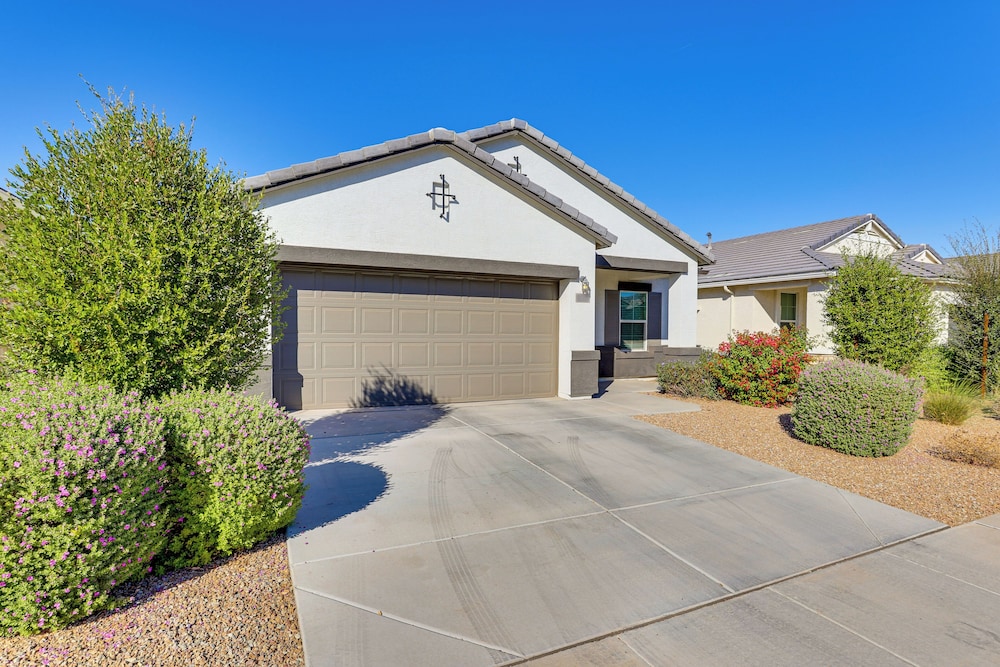 10 Mi to Dtwn Phoenix: Updated Home