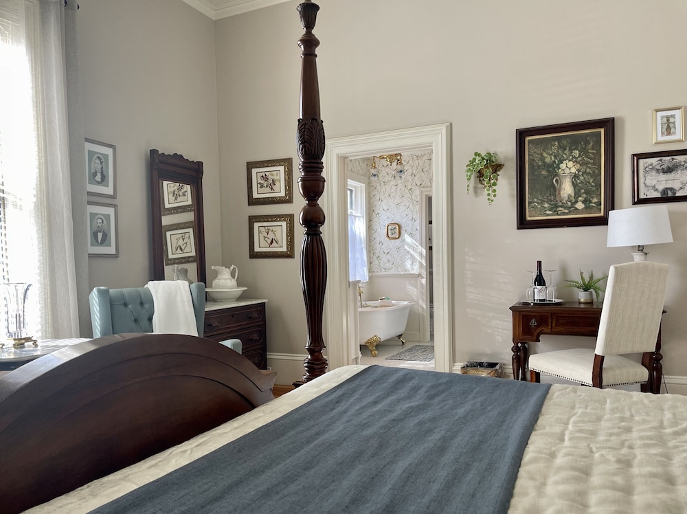 Ashland Vacations - McCall House Boutique Inn - Property Image 53