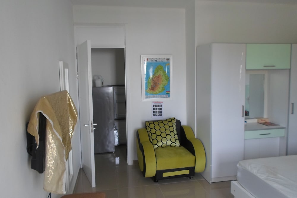 Residence La Colombe Vacation Rentals view 4