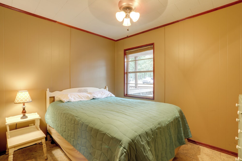 Bring Your Boat! Greers Ferry Lake Home w/ Slip