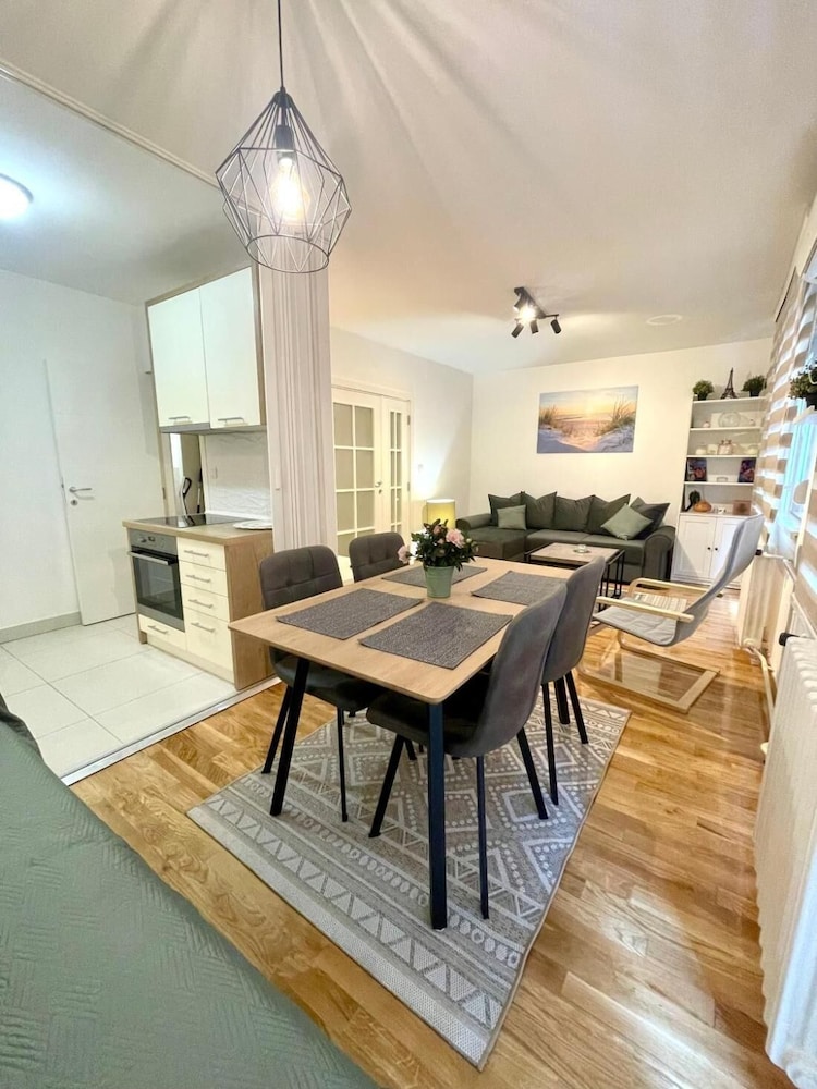 Tiara Vracar Apartment
