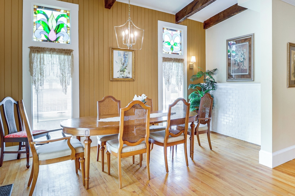 Walk to Waterfront: Downtown Elizabeth City Home!