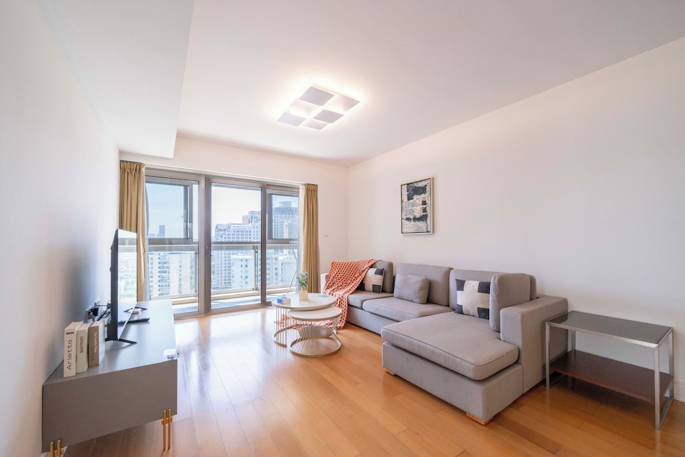 Tyms Cozy 2BR 1BA Apt Yongxin Century
