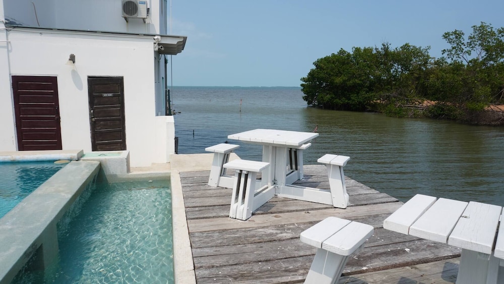 See Belize Tranquil Sea View Studio With