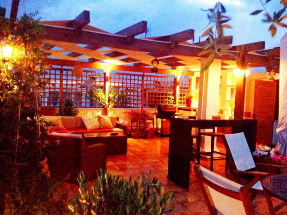 Family Apartment Near Acropolis With Roof Garden photo 3