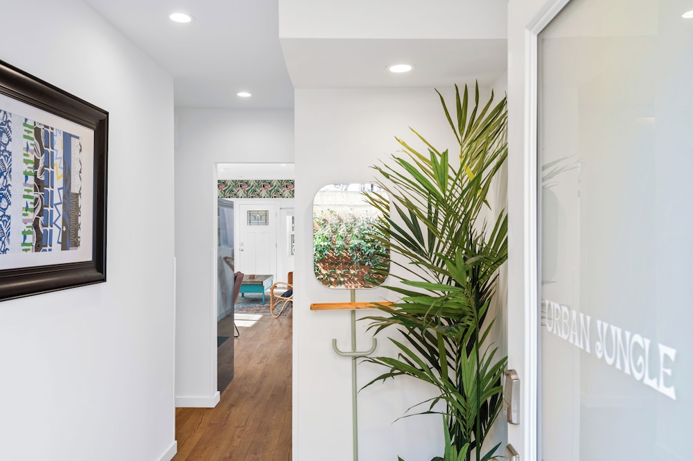 The Gower Street Bungalows by AvantStay