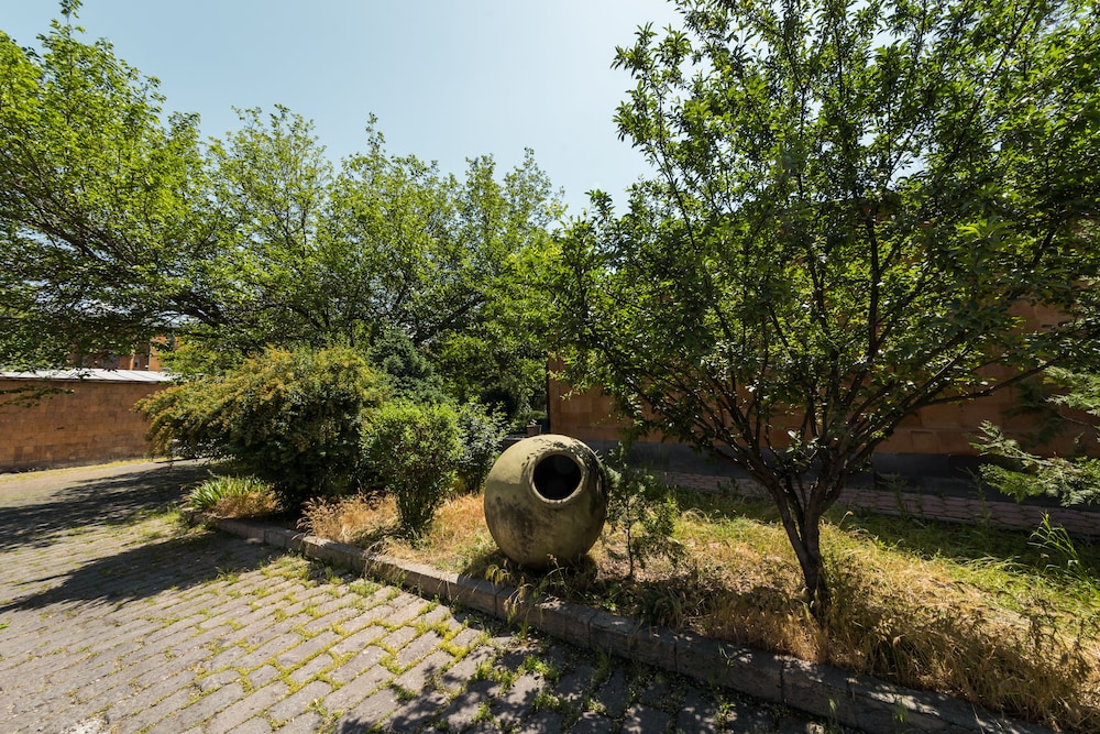 Organic House & Aquapark