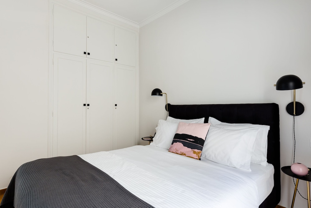 UPSTREET Elegant Kolonaki 2BD Apartment